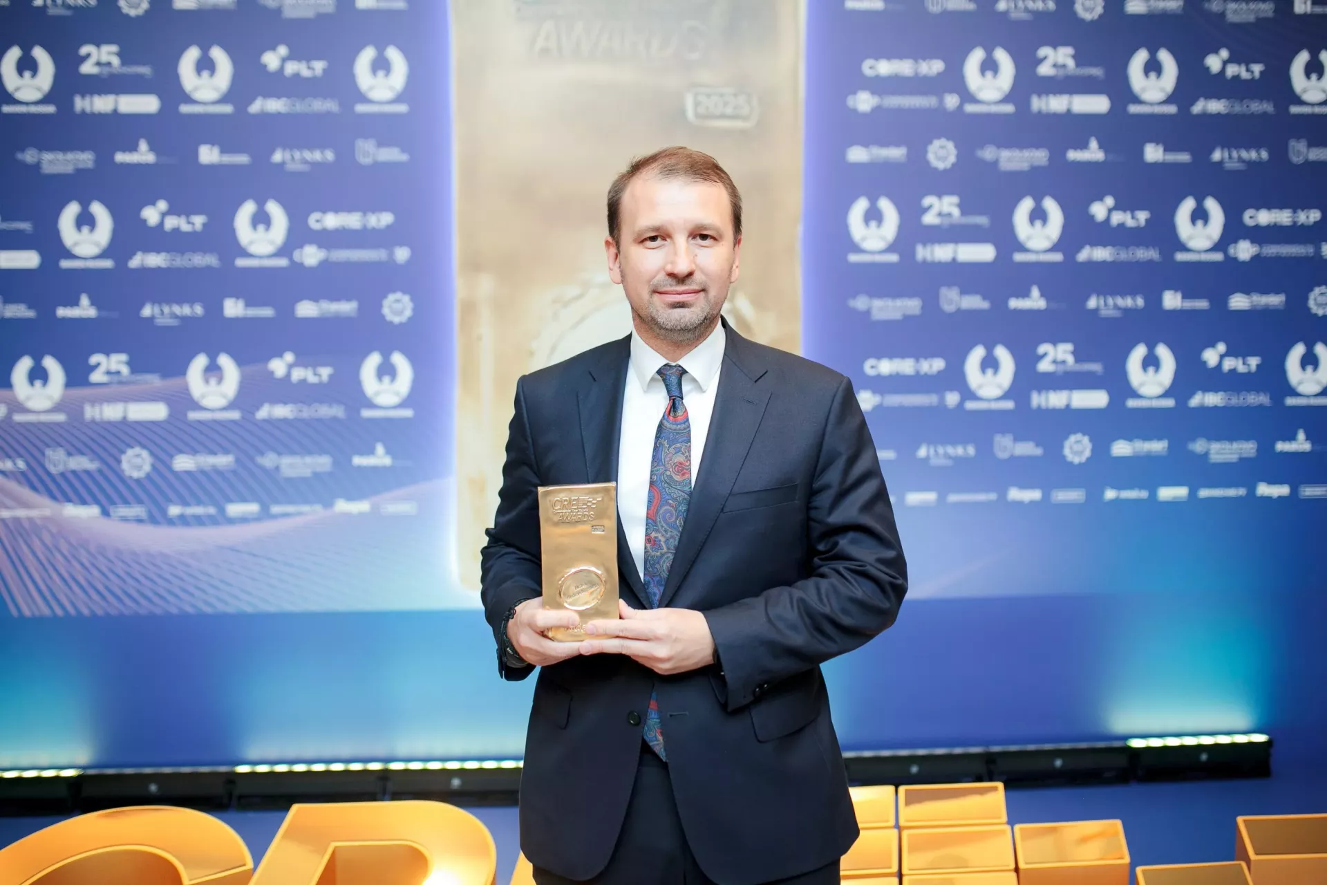 CRE Awards 2025: Впервые гостиничный оператор признан девелопером года в России
